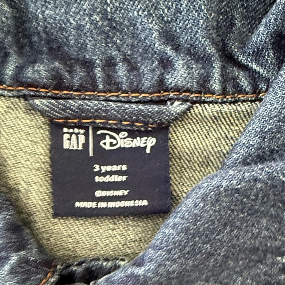 NWT Gender Neutral GAP Disney Denim Jacket with embroidered Mickey Mouse